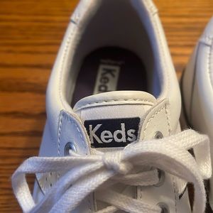 Keds Softerra white like new sneakers! Size 9 Leather